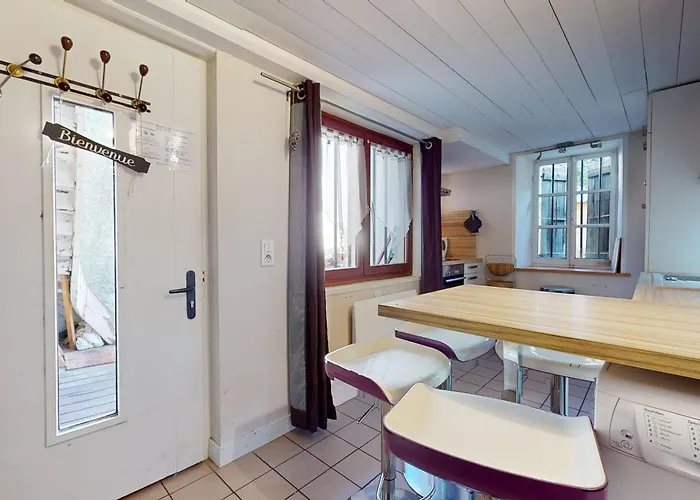 Le Petit Paradis - Pretty T2 Ideally Located At The Foot Of The Chateau