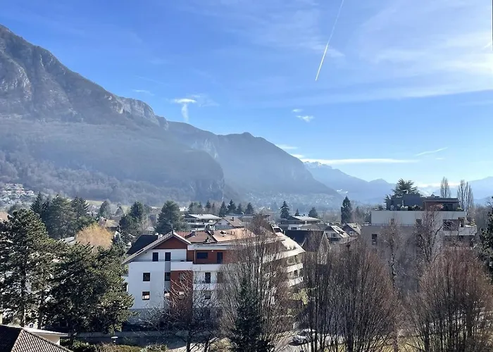 Chez Isabelle Et Florent - Logis Familial Du Lac