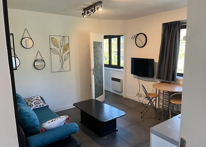 Confortable Appartement Au Coeur De Ville A Deux Pas Du Lac