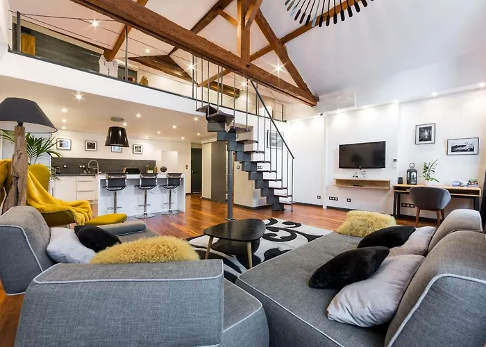 Les Suites Sainte Claire