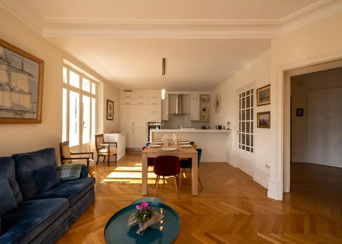 L\'Annexe Du Chateau