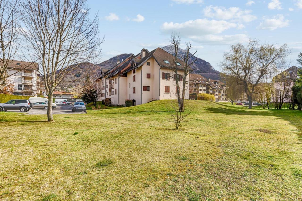 Apartment Sunny Duplex W Balcony And Parking 5 Min From The Lake In - Welkeys *