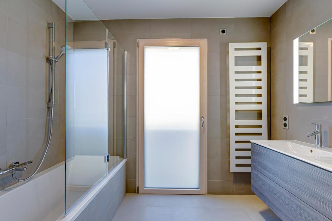 Serenity - 3 Bedroom Floor Parking & View Terrace * Annecy