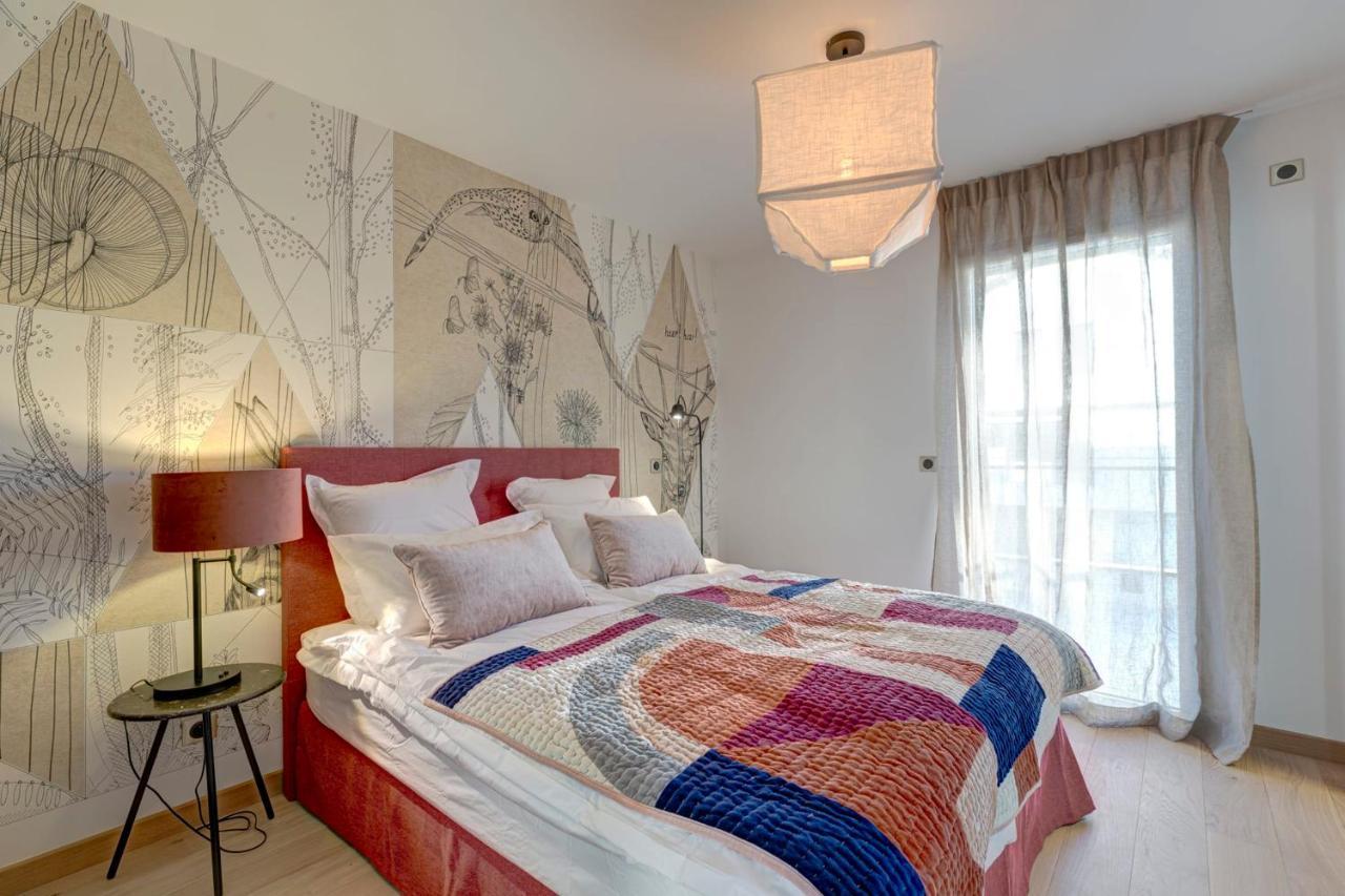 Serenity - 3 Bedroom Floor Parking & View Terrace Apartment