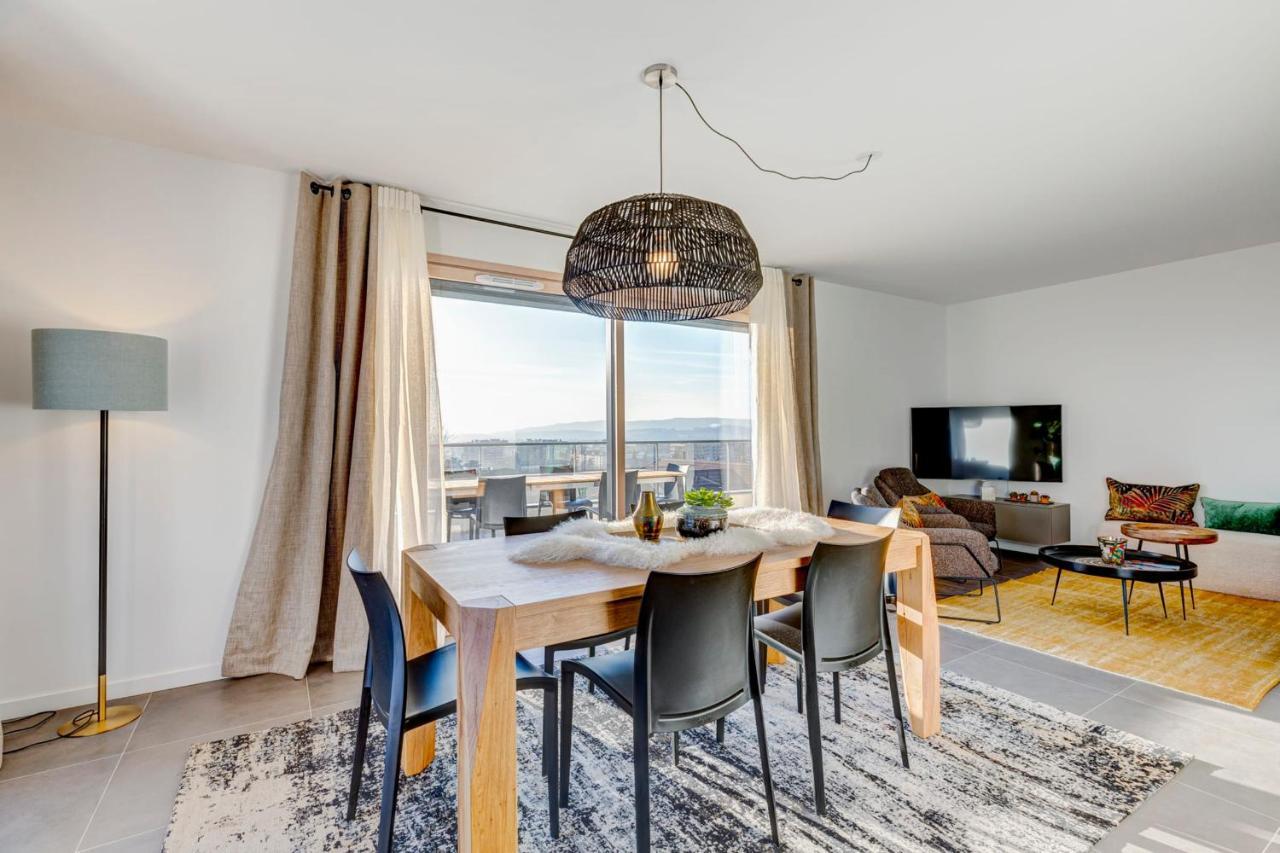 Serenity - 3 Bedroom Floor Parking & View Terrace Annecy