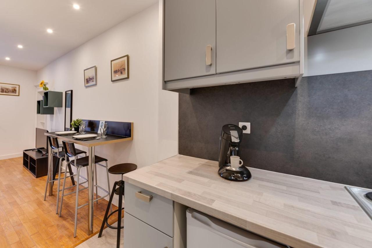 Le Paquier 23 - Charming In The Heart Of The Old Town 150m Fr Apartment
