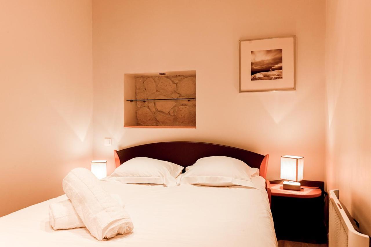 Le Sainte Claire - Aprtement 45 Square Meter In The Center Of Apartment