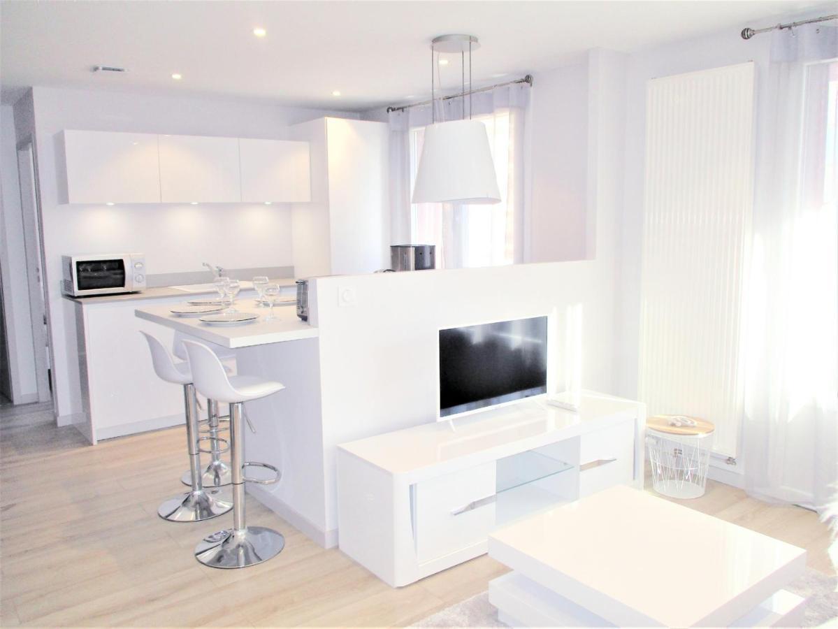 Le White Cosy A 5 Minutes Du Avec Parking Privatif Gratuit * Annecy