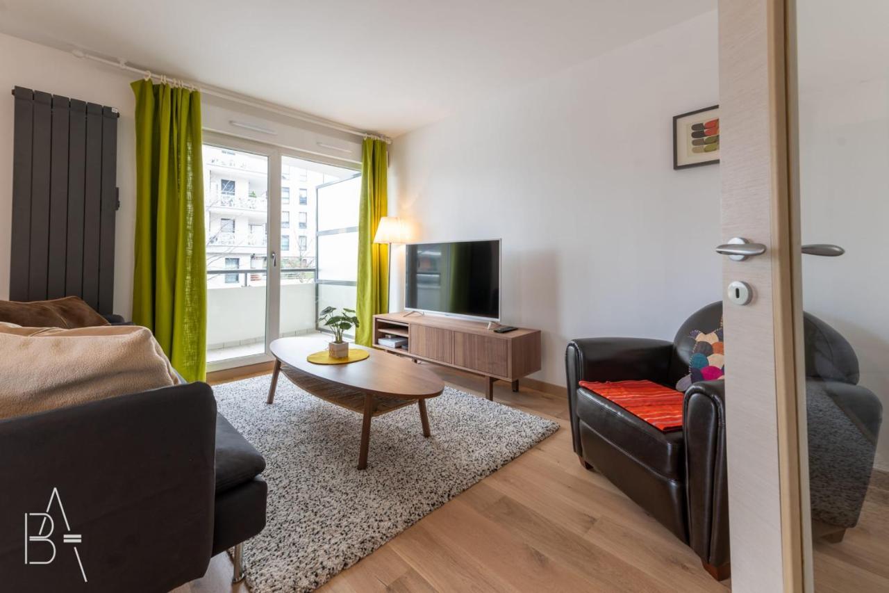 L'esperluette - 44 Sqm With Garage & Balcony In The Center