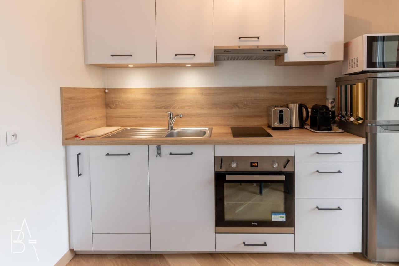 Apartment L'esperluette - 44 Sqm With Garage & Balcony In The Center