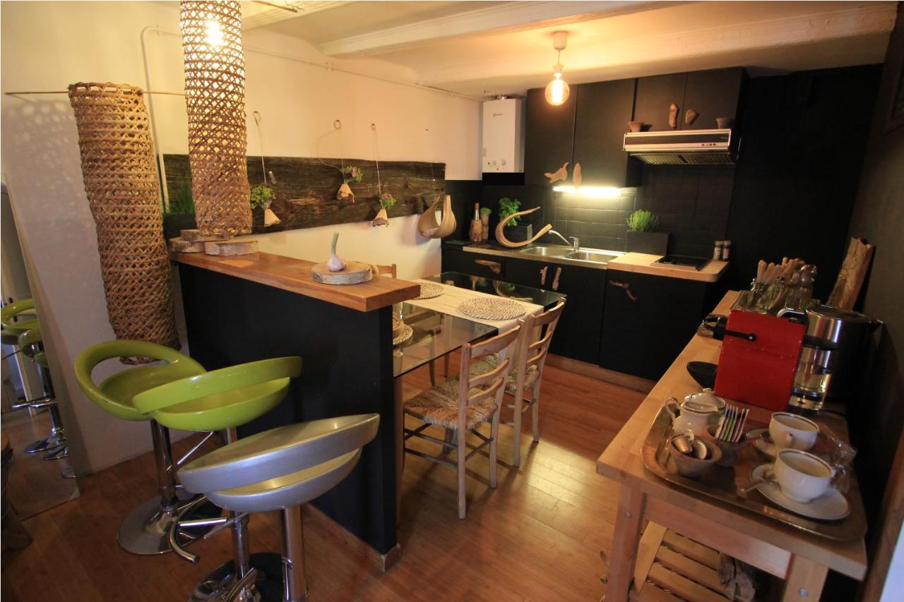 Vegetal Cocoon Apartment *