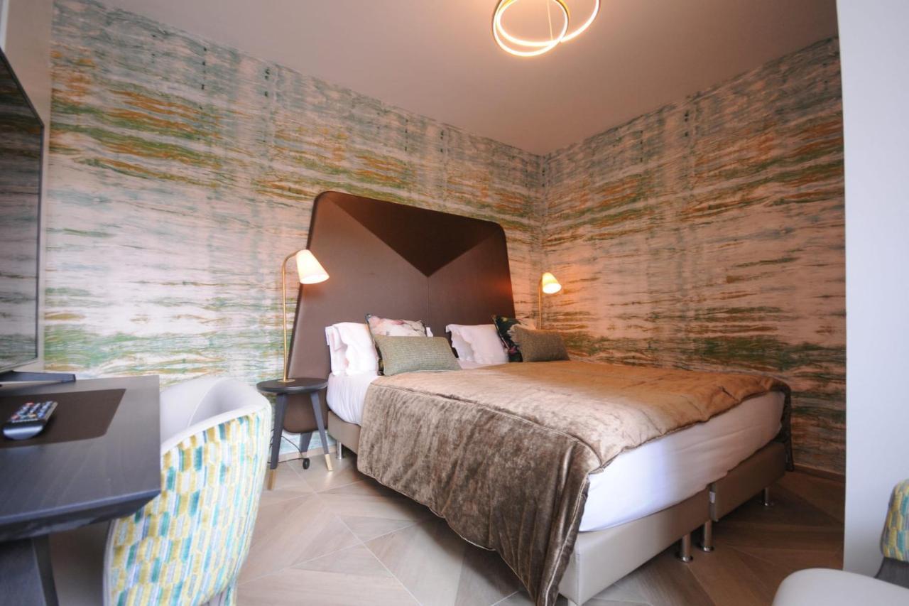 Le Matignon - Design Facing
