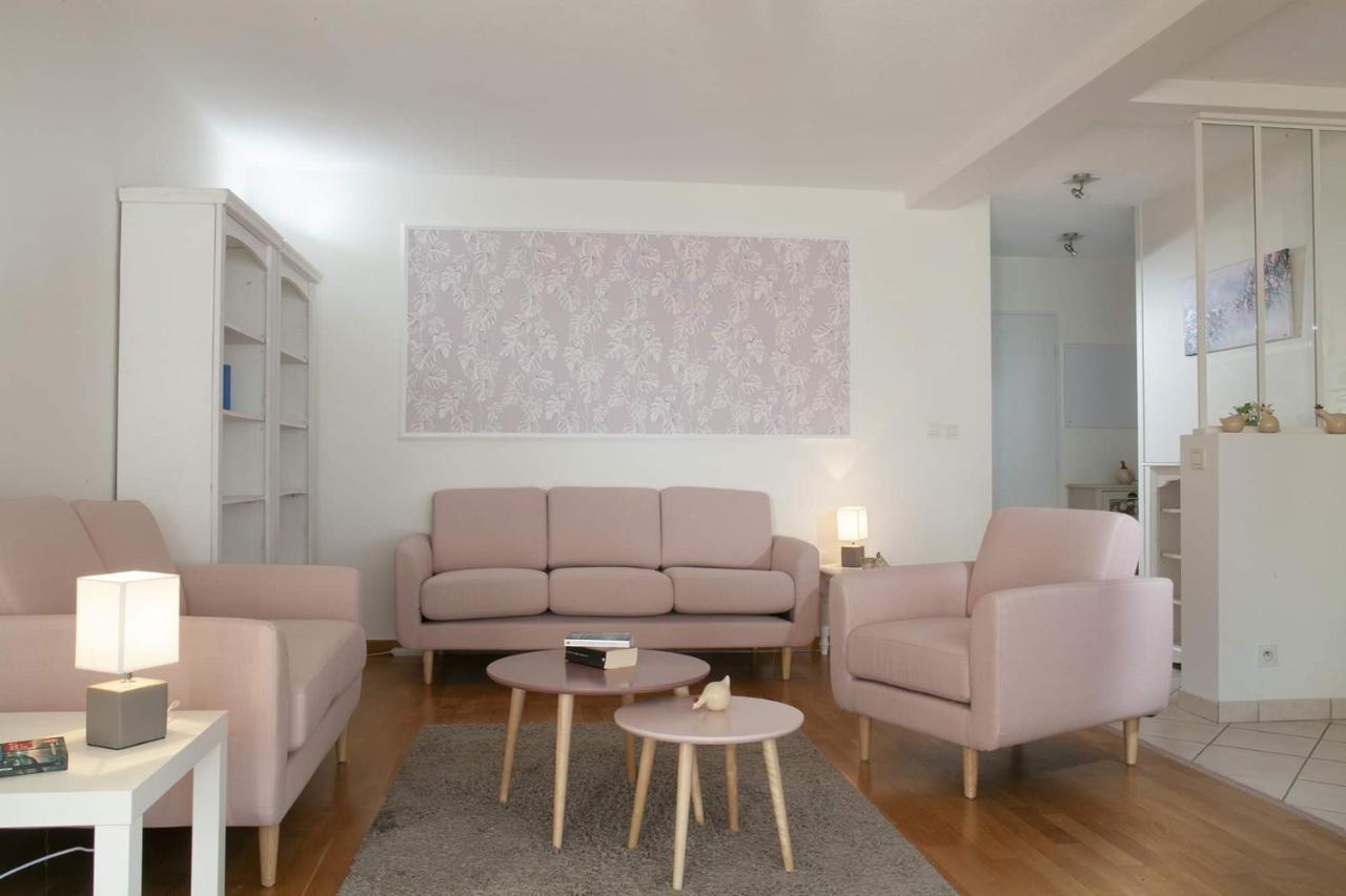 Rose Du Apartment *