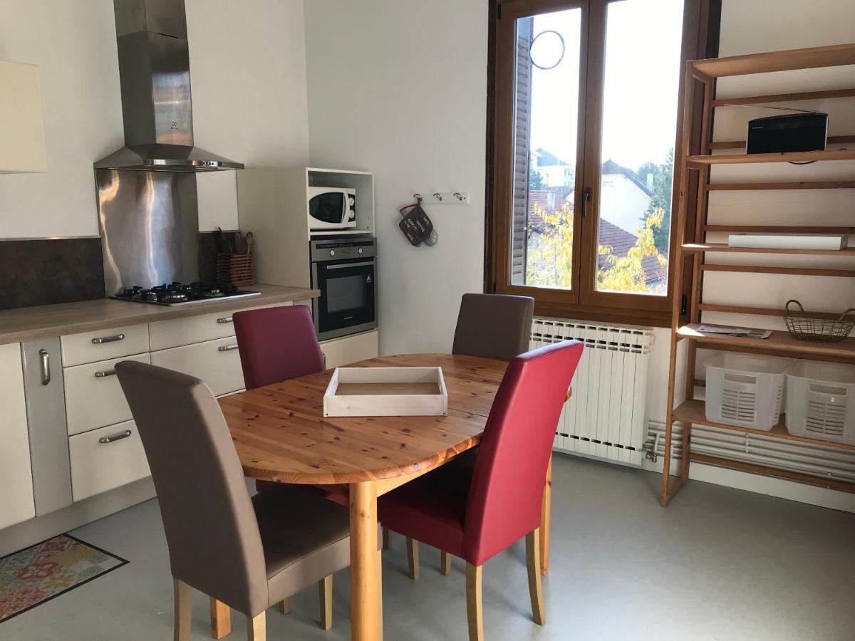 Apartment Le Catalpa - Centre Ville, Jardin & Parking! Annecy