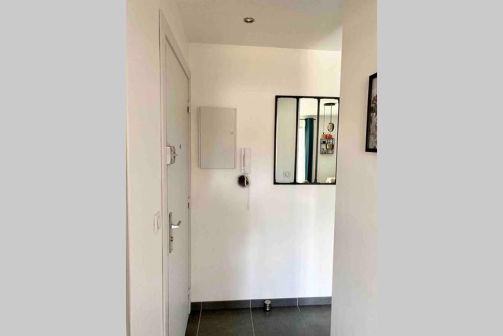 Le Continental Beau T2 Plein Centre + Parking Appartement *