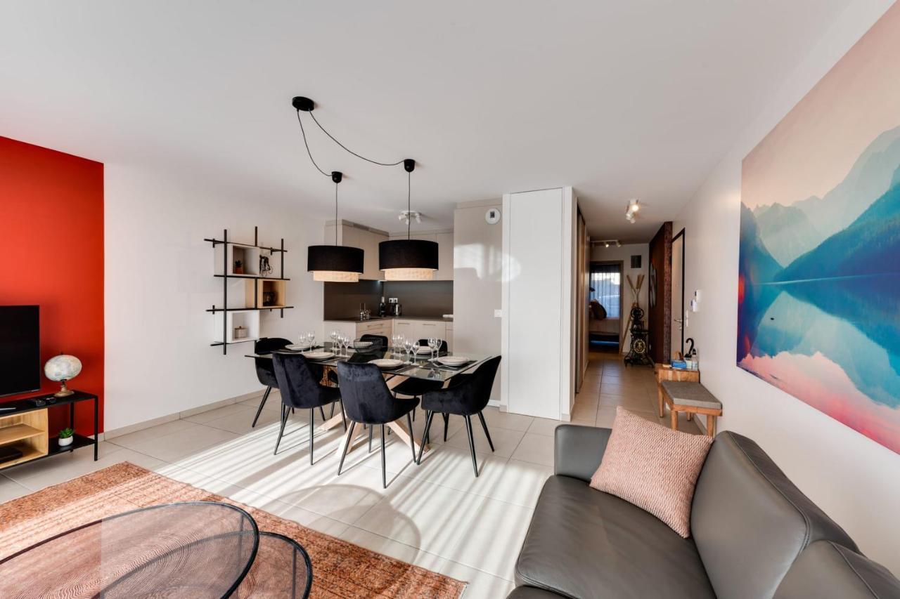 Le Reposoir - New 2 Bedroom With Terrace & Garage Apartment *