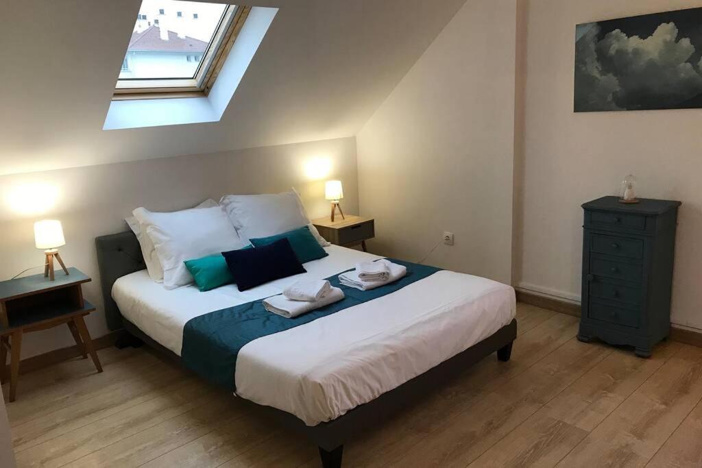 Le Coteau - Centre Ville, Jardin & Parking! Apartment *