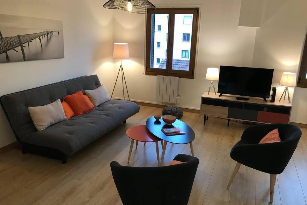 Le Coteau - Centre Ville, Jardin & Parking! Apartment *
