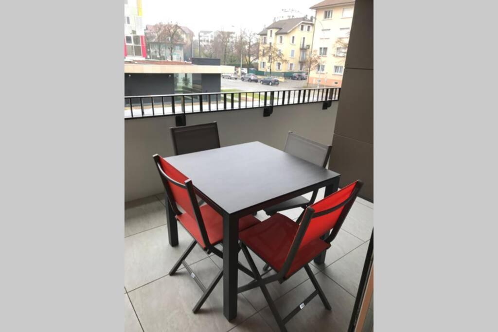 L'echappee Belle - Charme, Parking & Proche Apartment