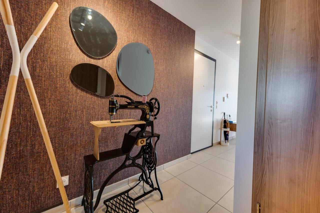 Le Reposoir - New 2 Bedroom With Terrace & Garage Apartment