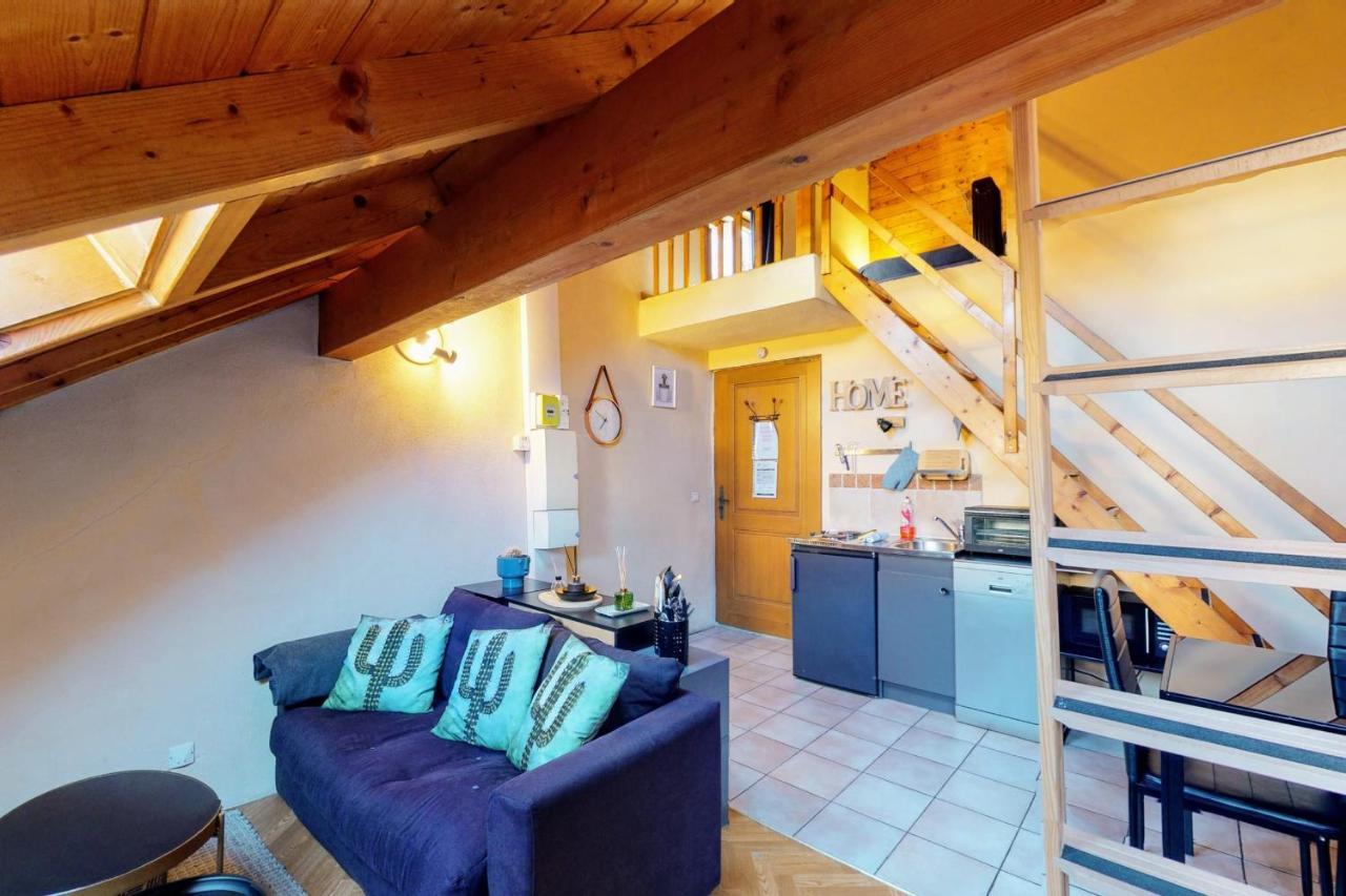 Duplex Cactus 4 People In The Centre Of 100 Meters From The *
