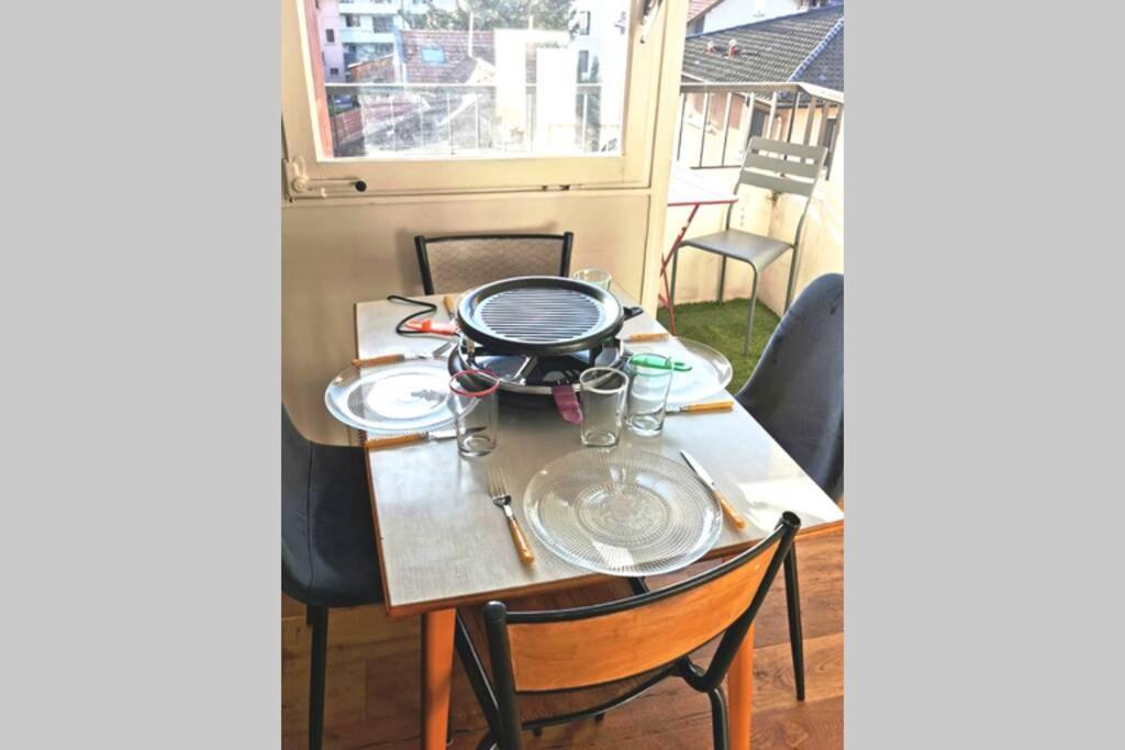 Annecy; A 2 Pas Du Centre; Raclette; Joli Balcon; Cosy Annecy