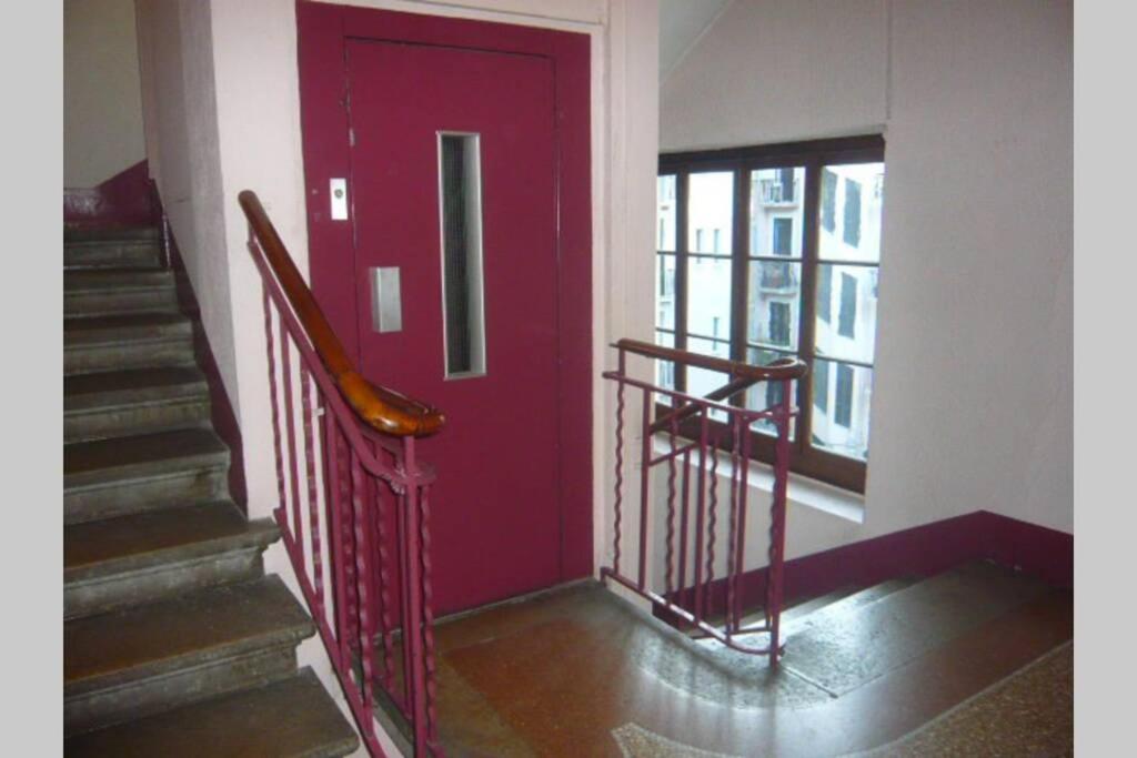 Apartment Studio Meuble Idealement Situe