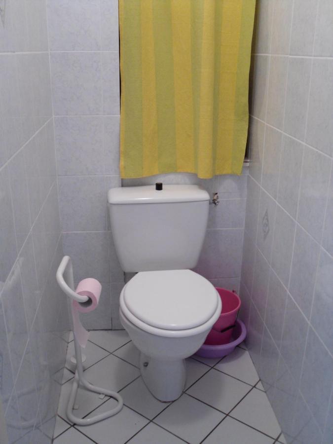 Le Clos Du Lac Studio Terrasse Jardin Et Cave Vélos Fermée Rdc Appartement *