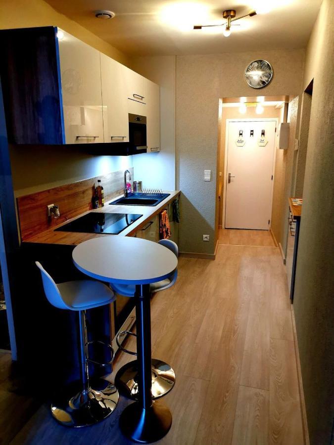 Super Ideally Located In The Old Town Apartment *
