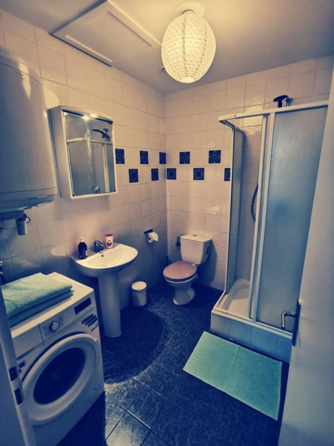 Super Ideally Located In The Old Town Apartment *