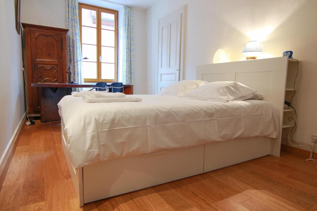 La Glycine Du Faubourg Apartment *