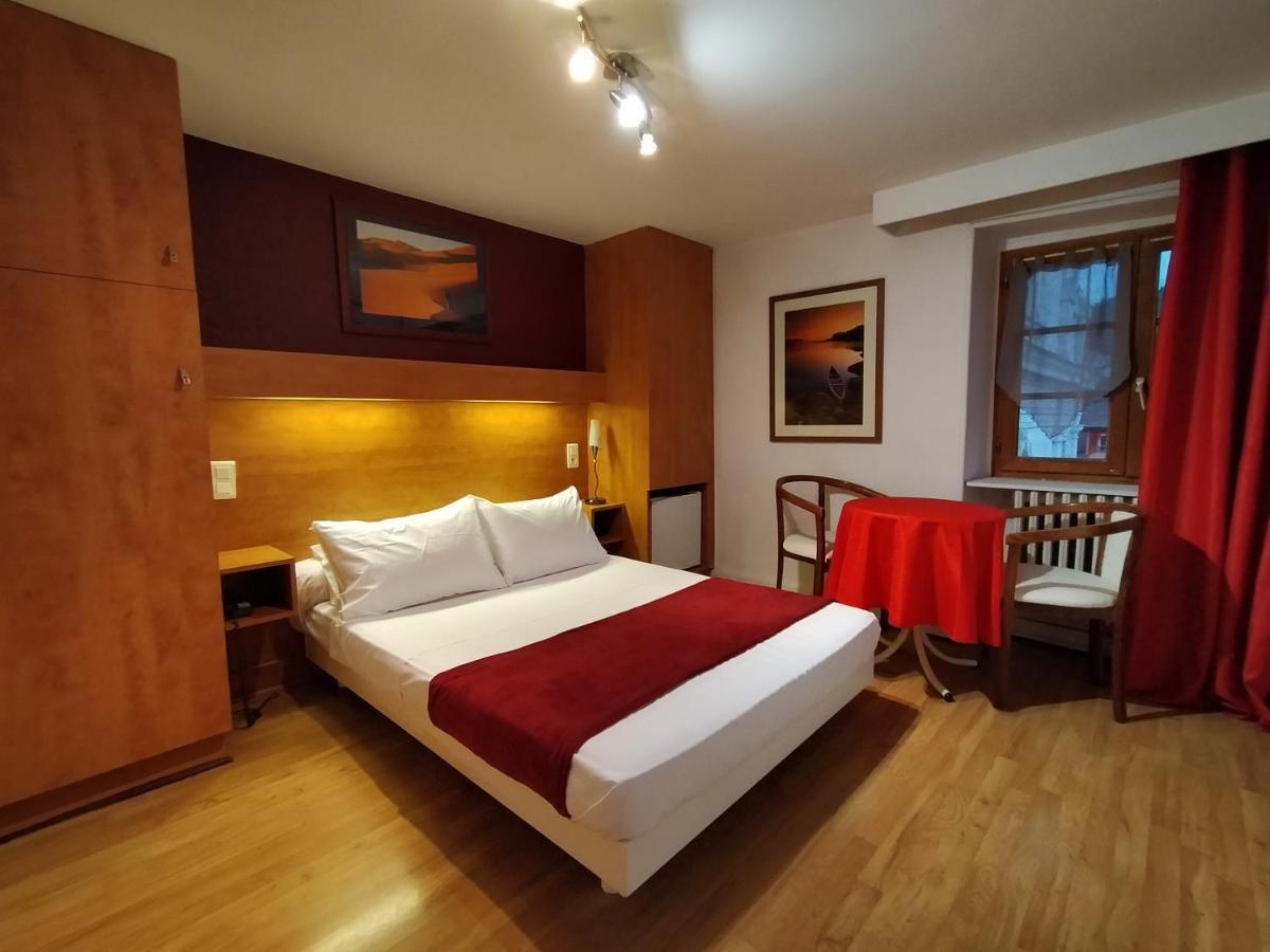 Hotel De Savoie 2*