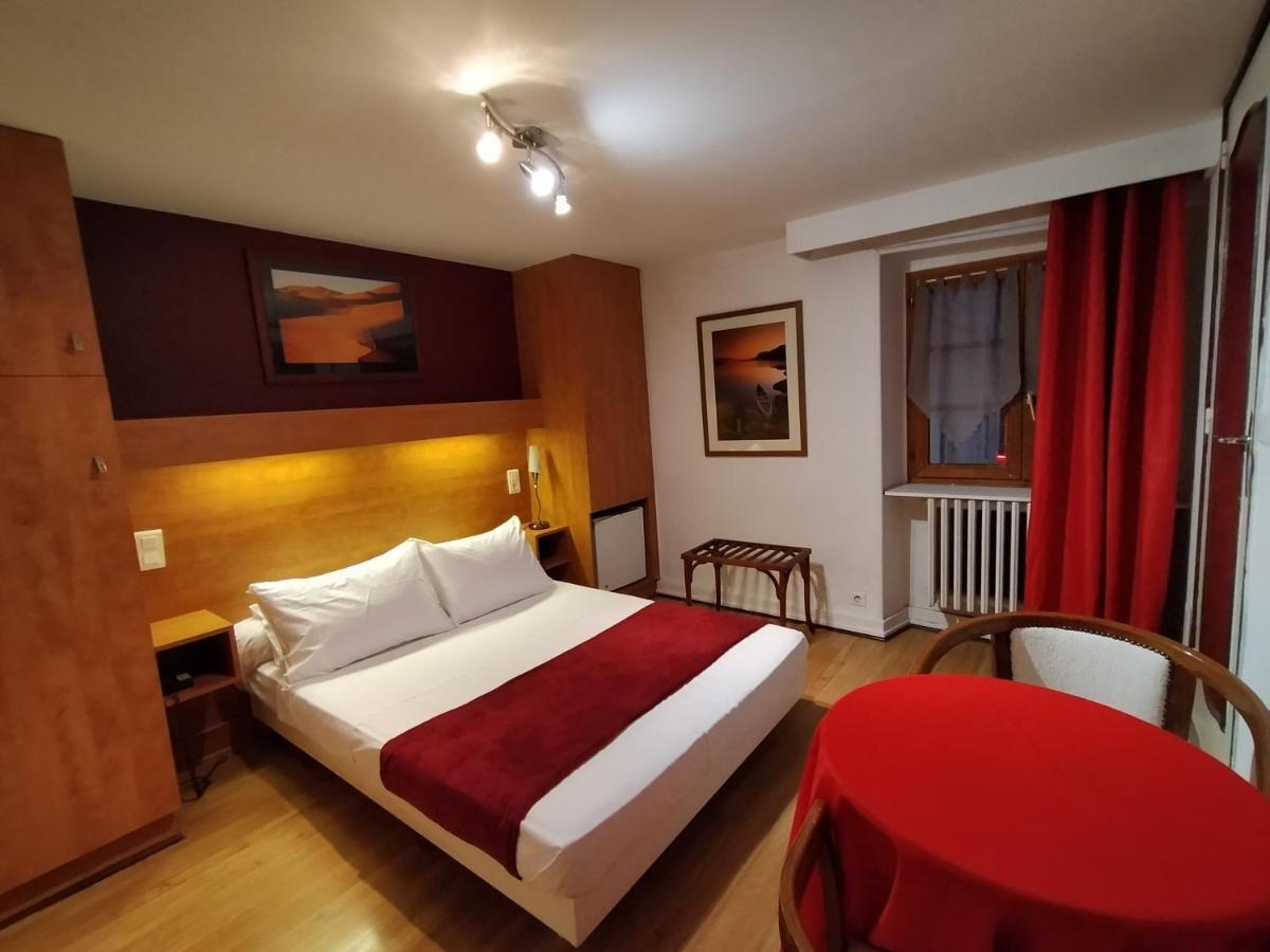 Hotel De Savoie