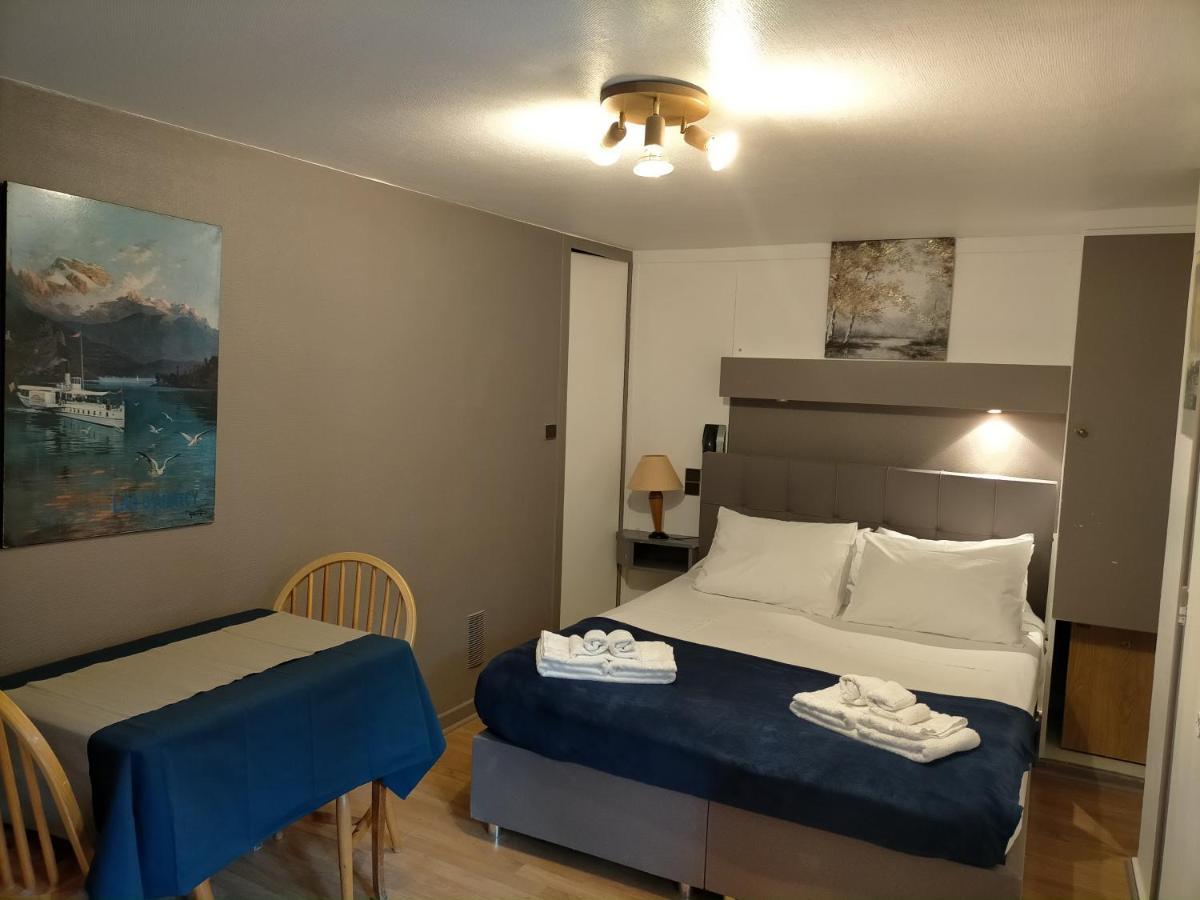 Hotel De Savoie 2*