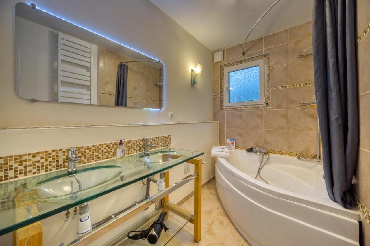 Apartment Nice Businessflat, Center, Free Parking, Business Or Holidays