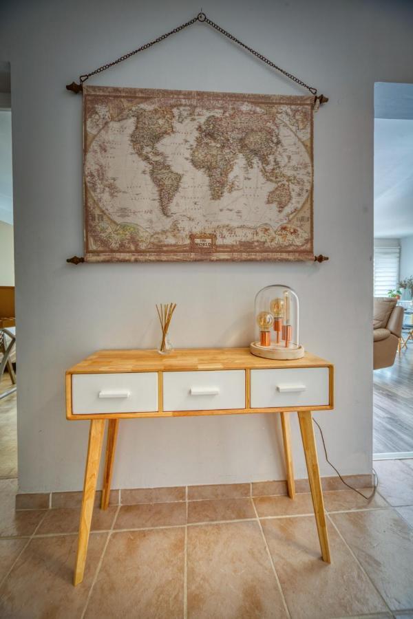 Nice Businessflat, Center, Free Parking, Business Or Holidays Apartment *