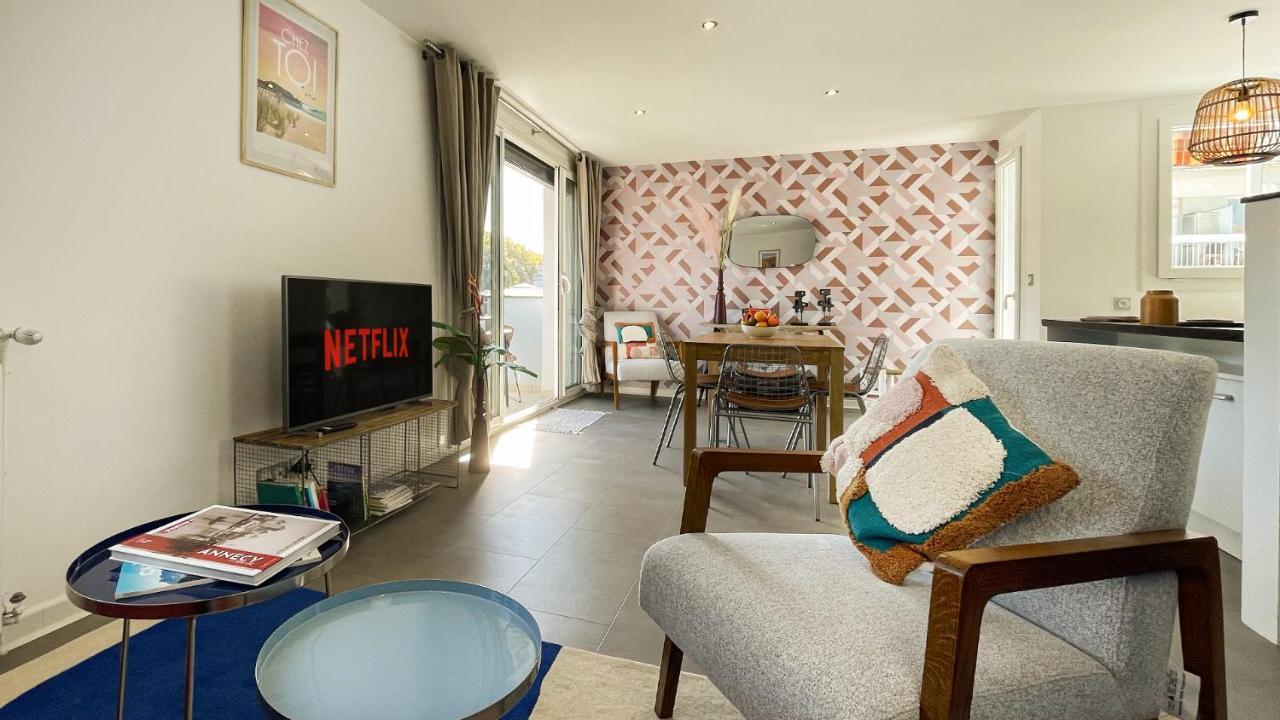 Apartment Homey Montaigne - New - A 1 Min A Pied Du D'annecy - 2 Balcons Prives - Avec 2 Chambres - Stationnement Gratuit Toute L'annee Sauf En Ete - Juin A Aout Annecy