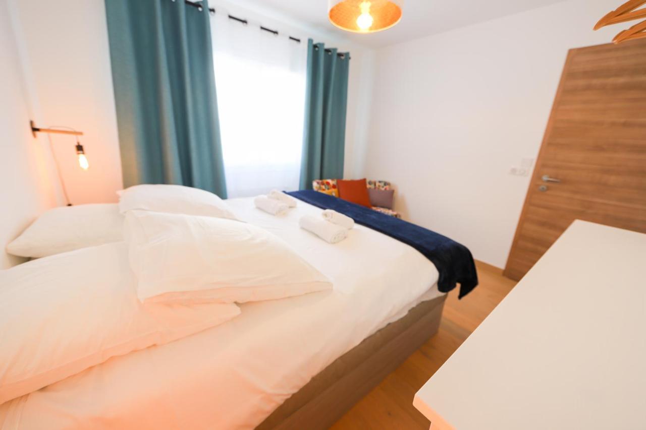 Apartamento Le Au Bout De La Rue - Garage Et Balcon A Deux Pas Du Centre Annecy