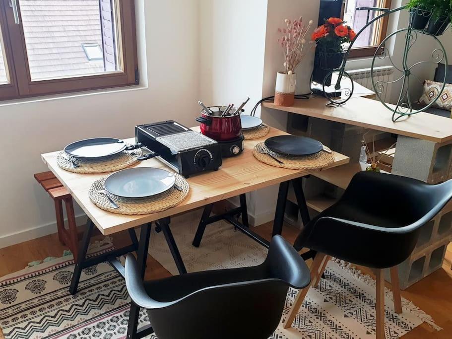 The Duplex Tgv; Vielle Apartment Annecy