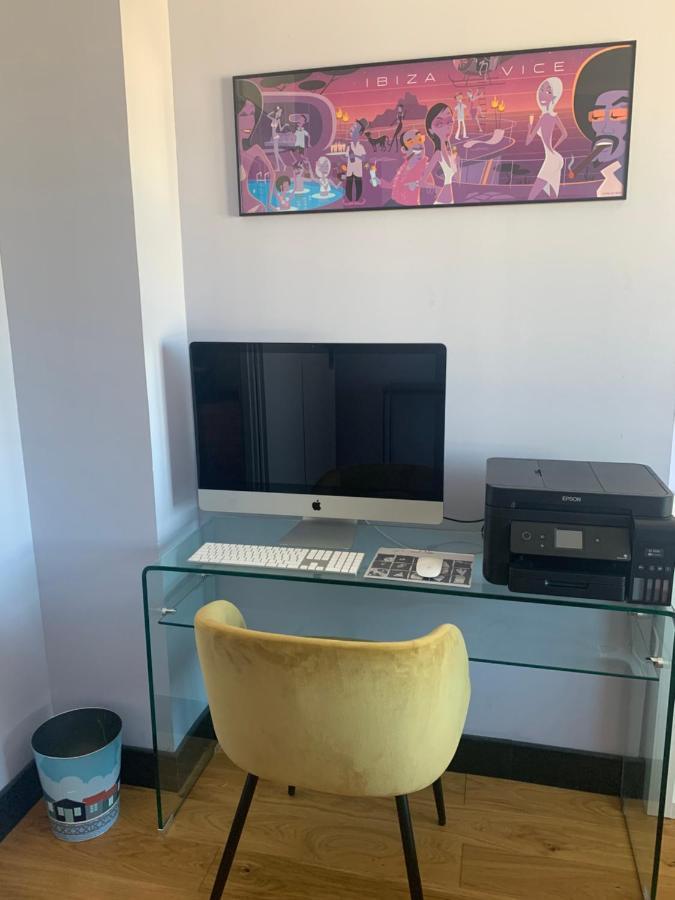 Espace Et Confort Au Coeur De Ville Apartment