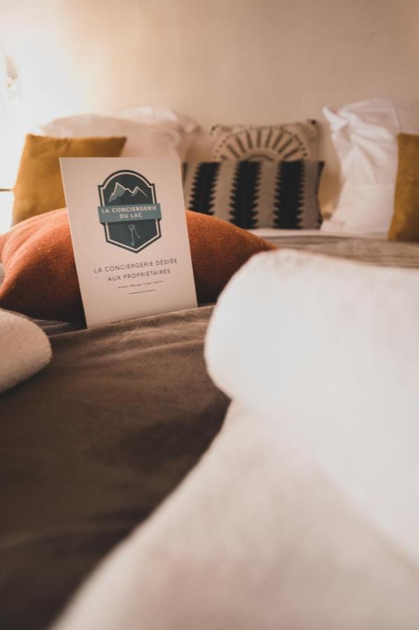 Les Paquerettes - For 3 People In The Heart Of Annecy