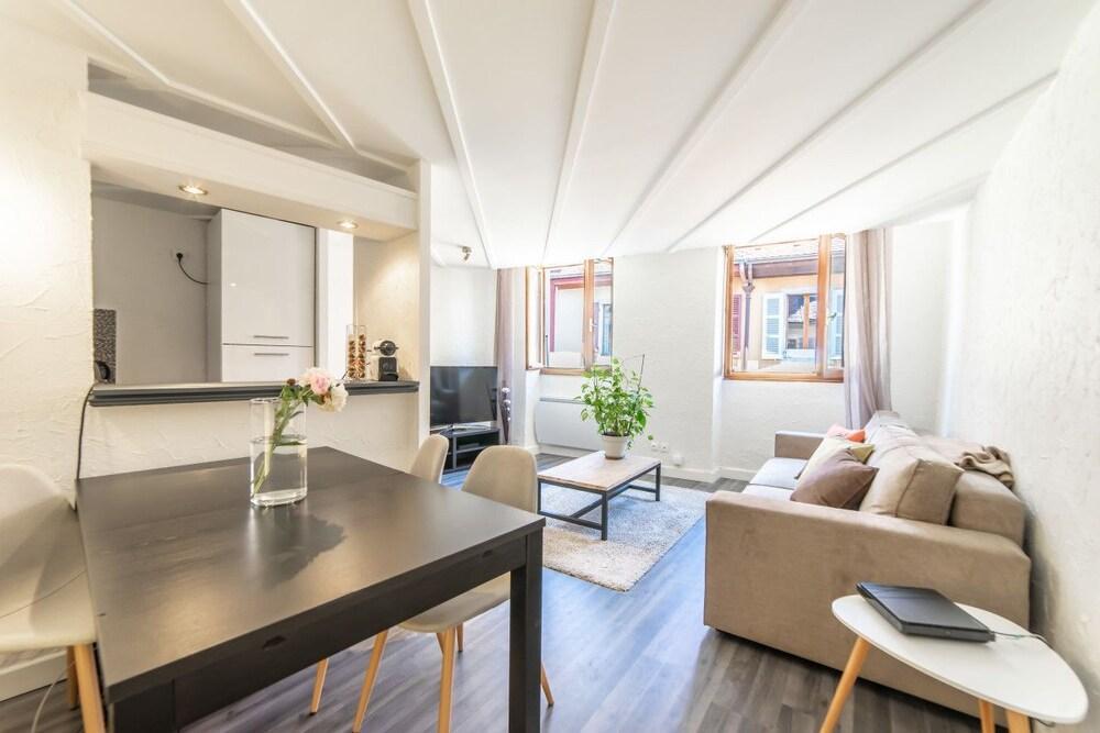 Apartment Le Saint Jean - Rue Carnot Pour 2 - 4 Pers *