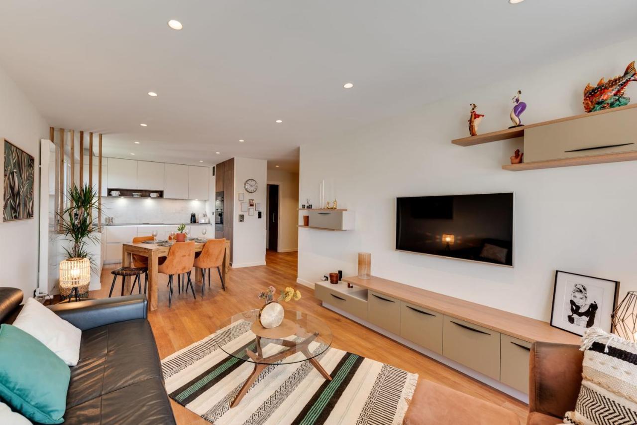 Apartment Modern And New In The Quiet Area Of Parmelan