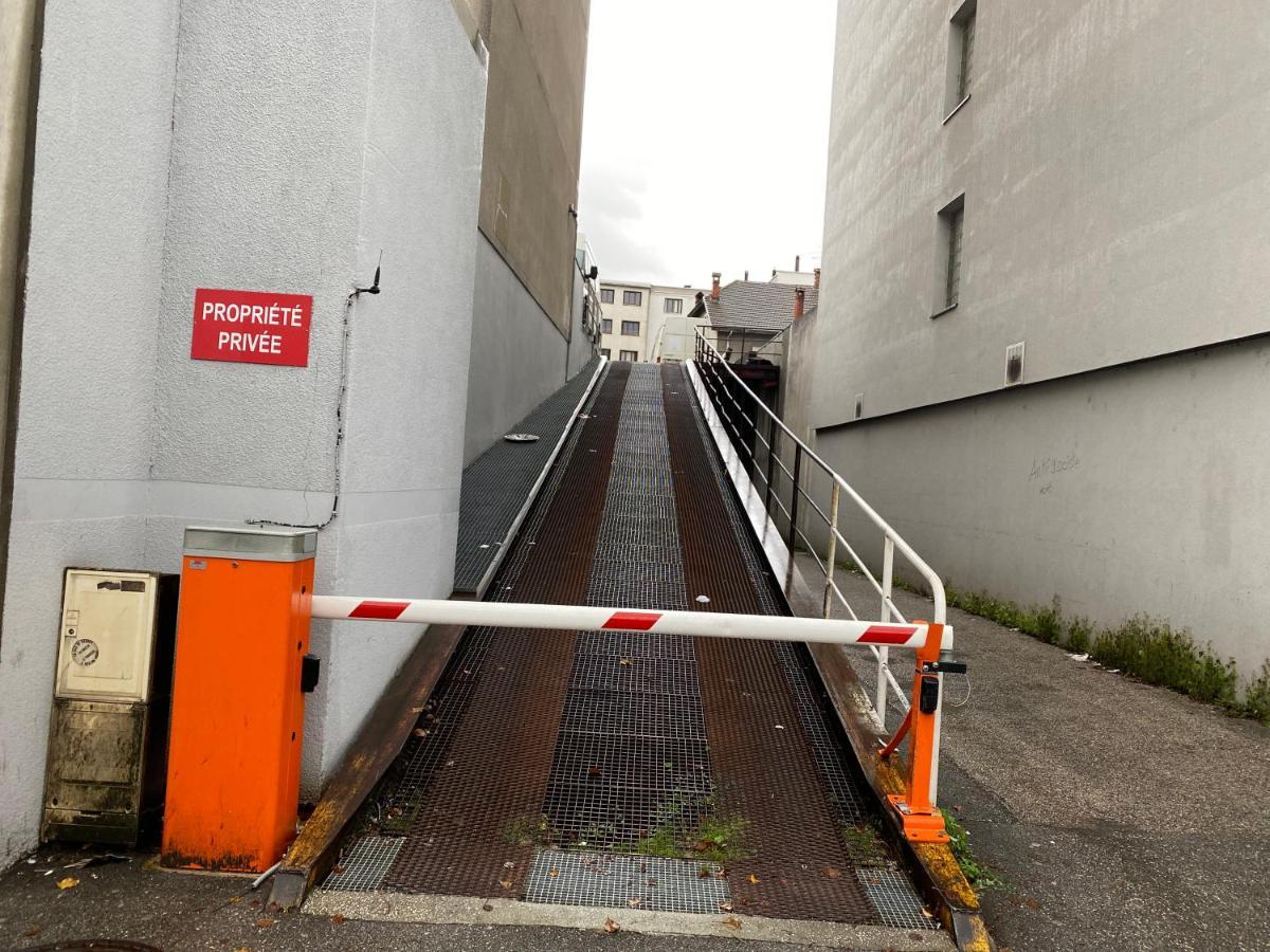 Apartamento Le Cardinal, Avec Parking Prive, Gare, Centre Ville, Annecy