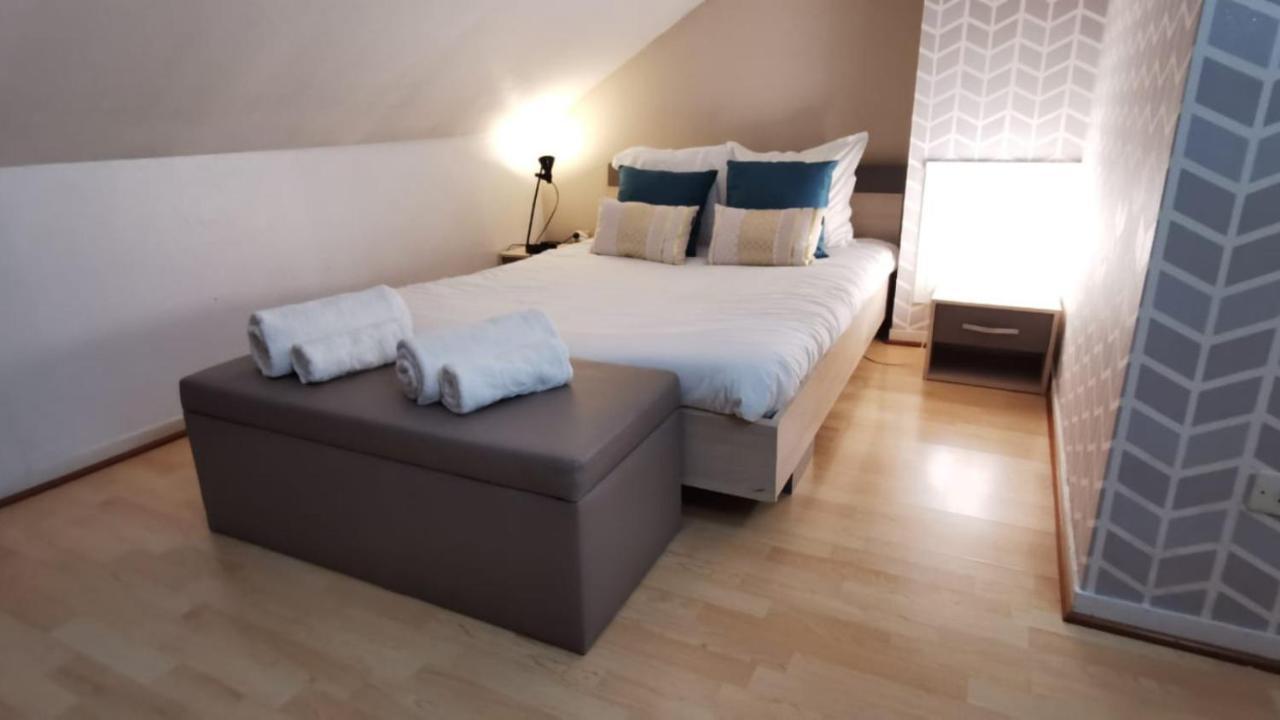 Apartment Le Duplex - Hyper Centre - Gare - Wifi - Netflix - + *