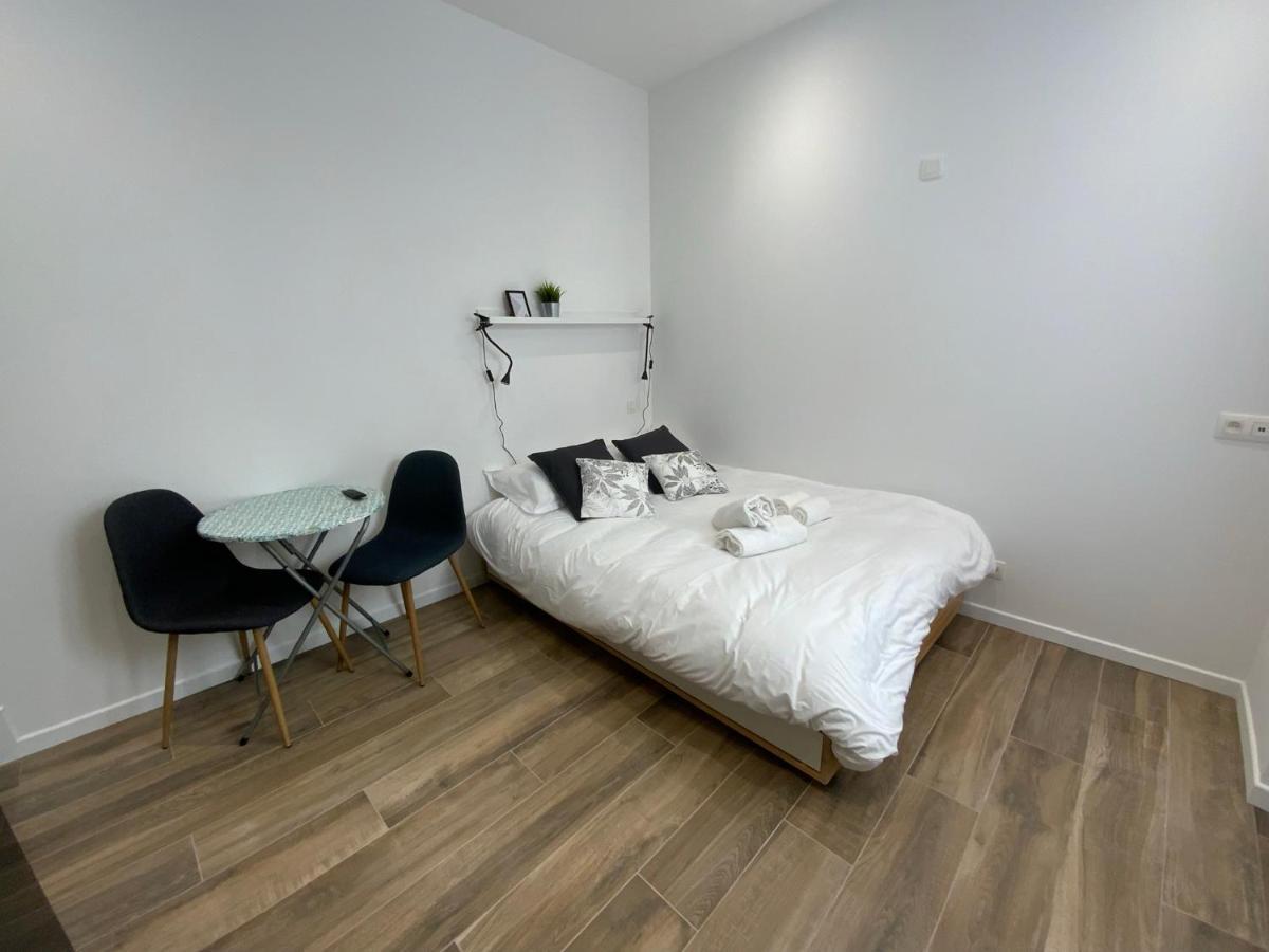 Studios Apartment *