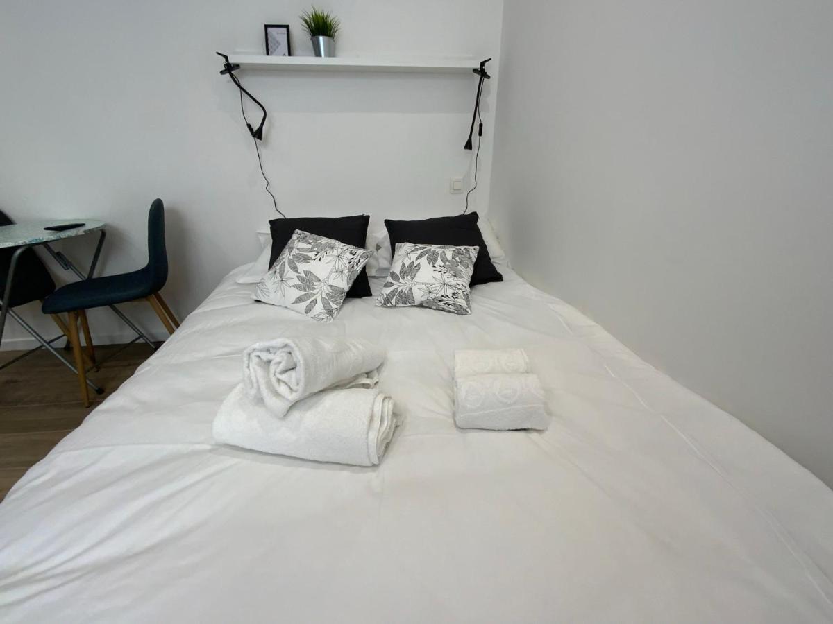 Studios Apartment *