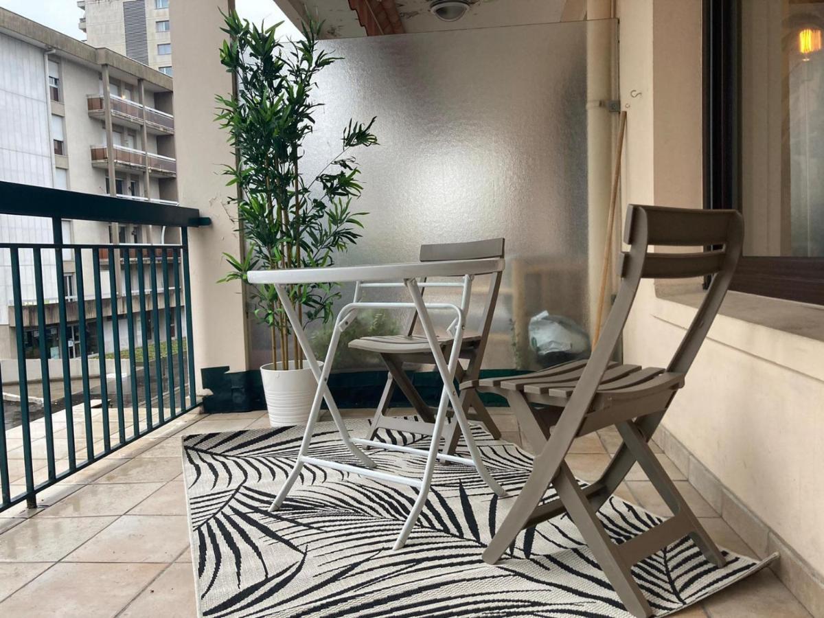 Le Lys D'or - Cosy Et Proche Lac, Balcon Terrasse Apartment *