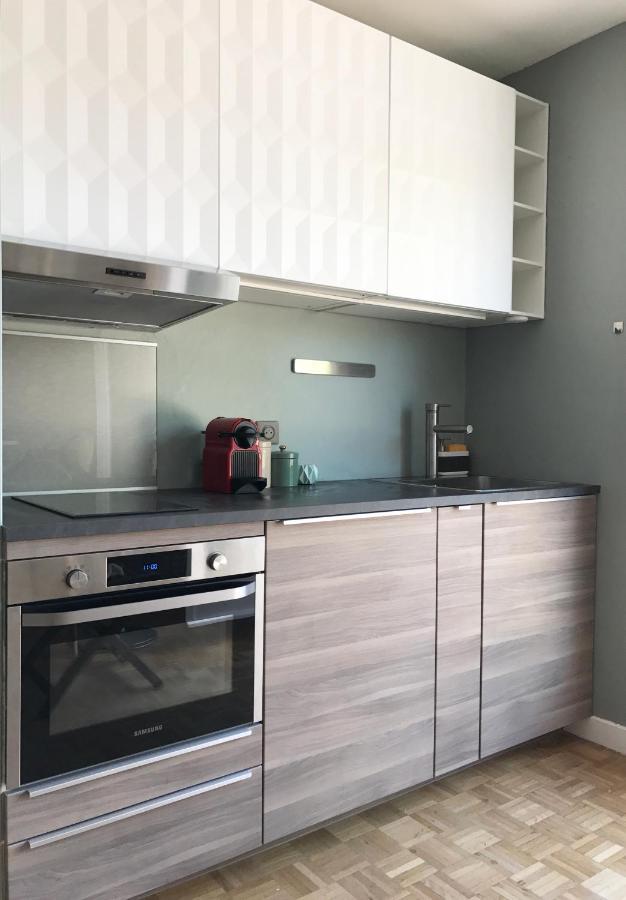 Proche & Vieille T3 Avec Grande Terrasse Appartement