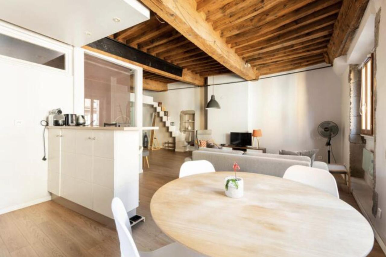 Appartement Au Coeur De La Vieille *